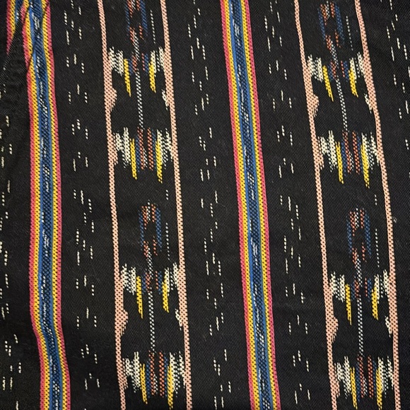 GAP High Waisted Black with Design City Shorts Size 2 - Picture 3 of 4